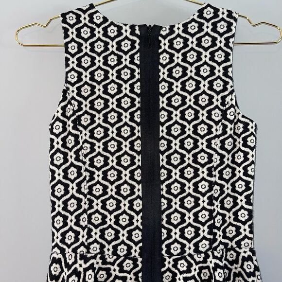 Cynthia Rowley Sleeveless Fit & Flare Textured Floral Geometric Dress || SZ XS - Picture 7 of 13